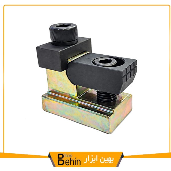 بغل بند کوتاه تی شکل